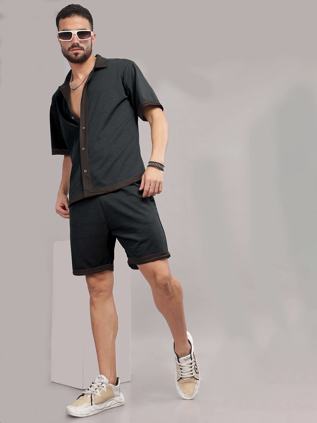 

TRIBE Short Sleeves Shirt With Shorts, Grey