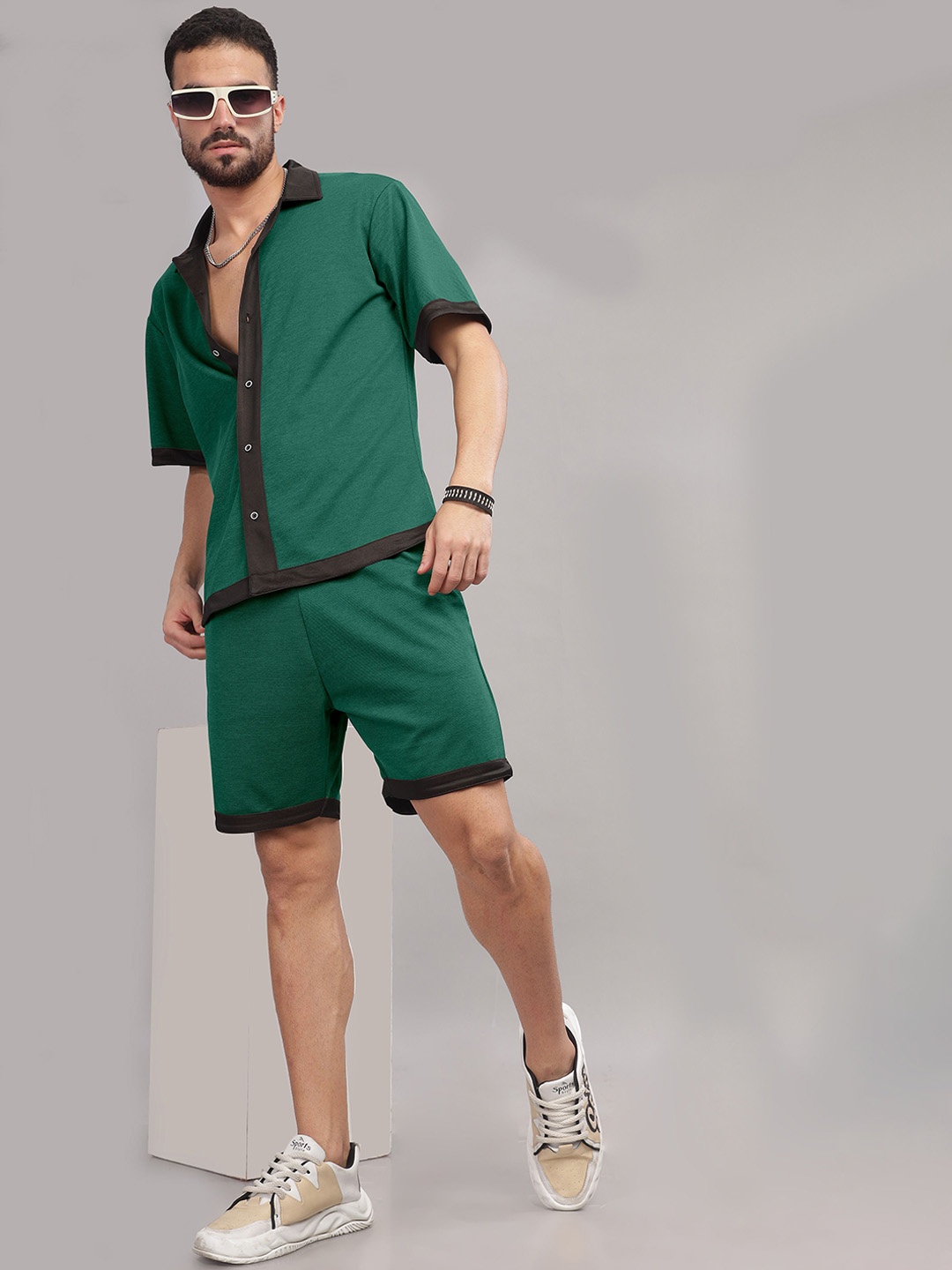 

TRIBE Short Sleeves Shirt With Shorts, Green