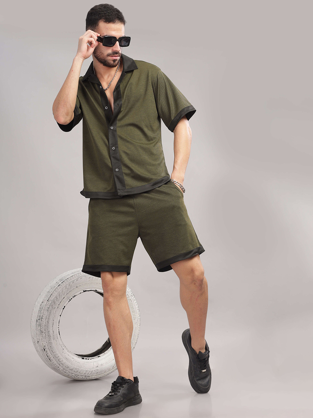 

TRIBE Short Sleeves Shirt With Shorts, Olive