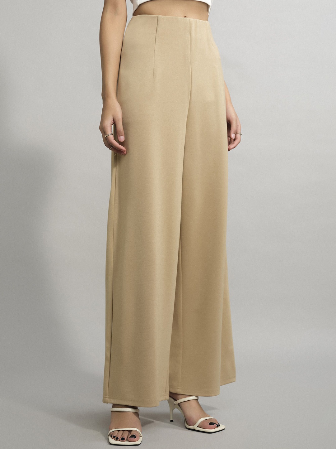 

AND Women Flared Parallel Trousers, Beige