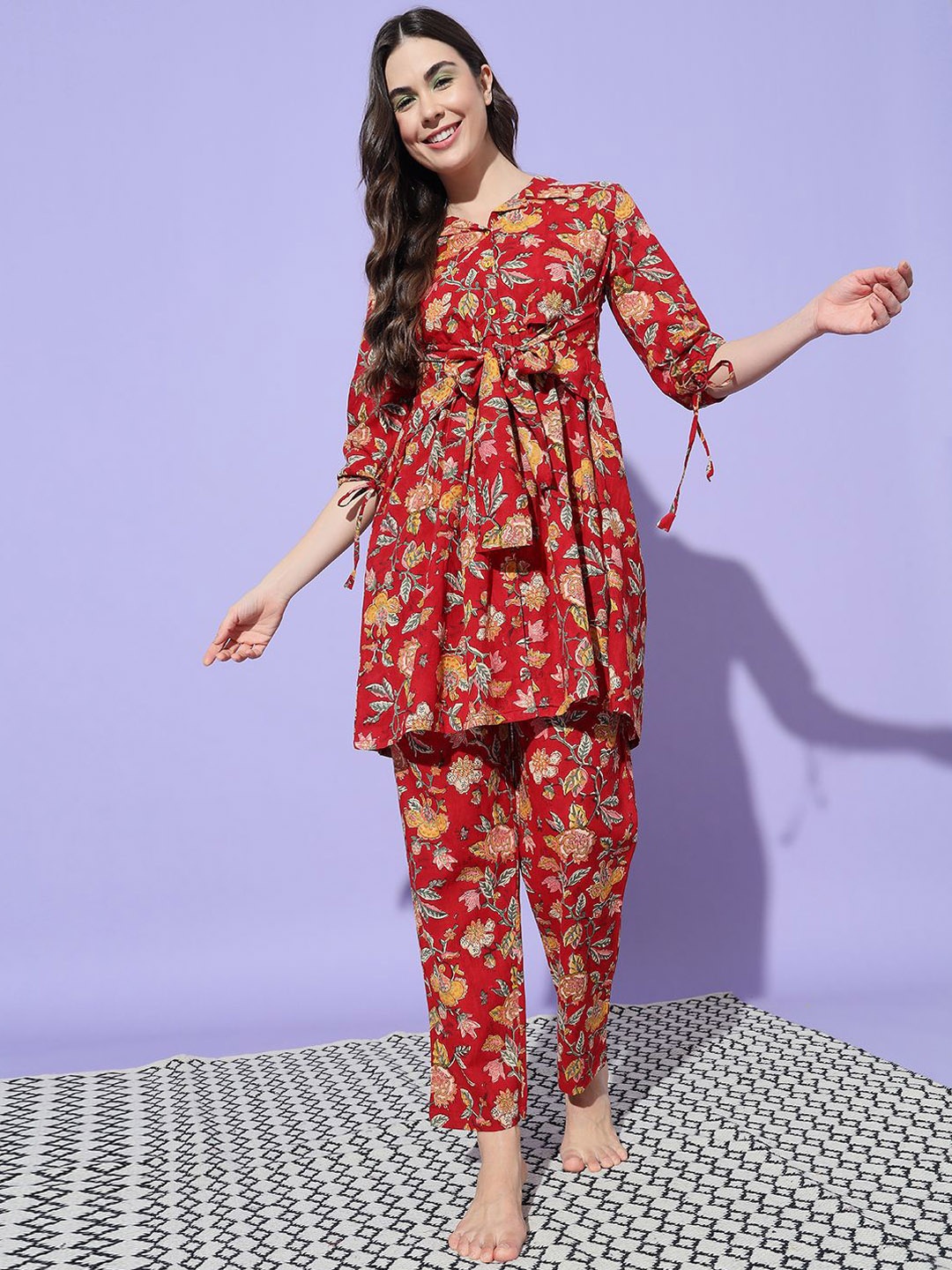 

ETC Women Floral Printed Pure Cotton Night suit, Red