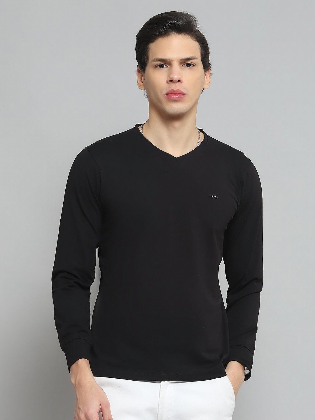 

Cloak & Decker Men Solid V-Neck Cotton T-shirt, Black