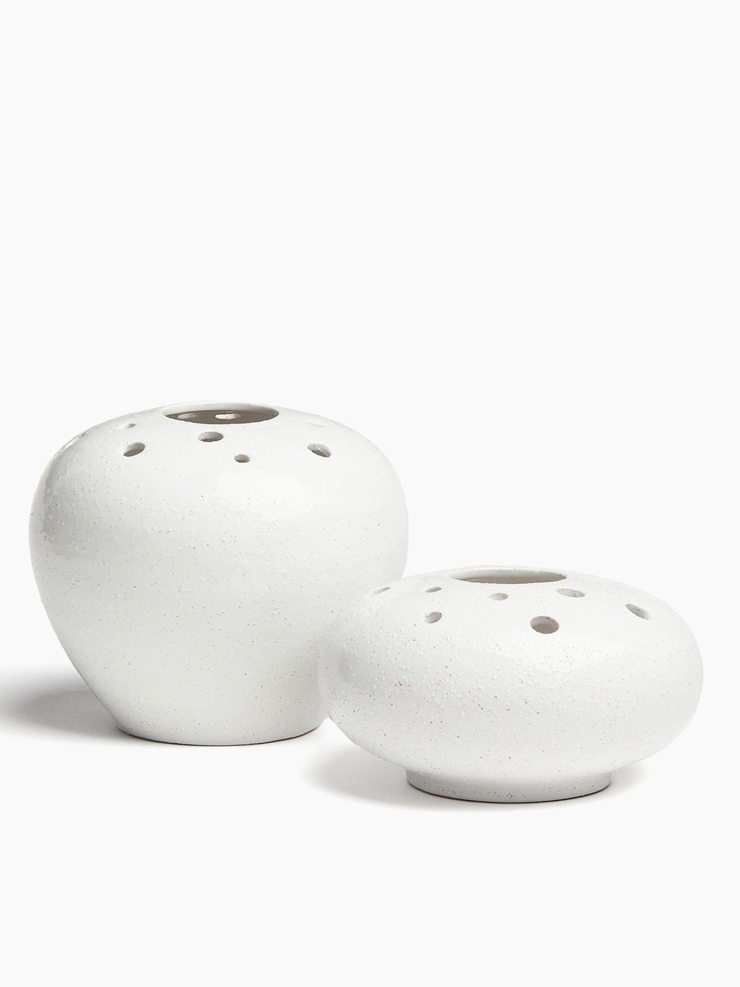 

H&M White Low Ikebana Stoneware Vase