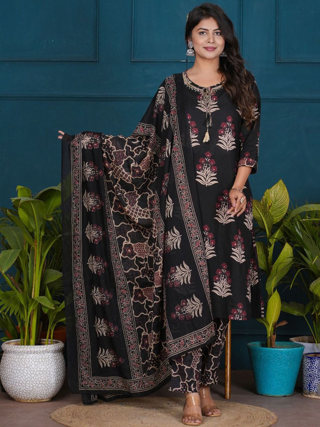 

KALINI Floral Printed Straight Pure Cotton Kurta With TrousersAnd Dupatta, Black