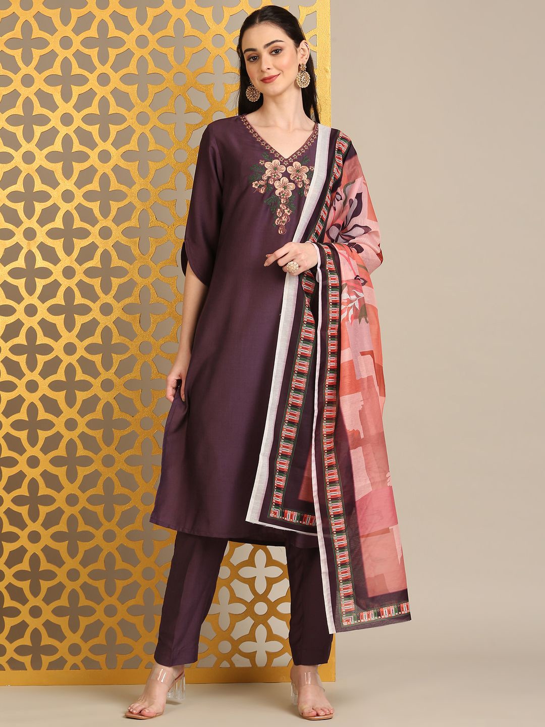 

Anouk Purple Floral Embroidered V-Neck Straight Kurta With Trousers And Dupatta