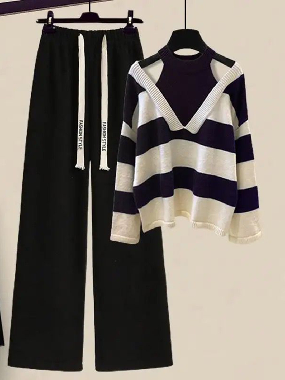 

Alamode By Akanksha Women Navy Blue Harper Woolen Coord Set