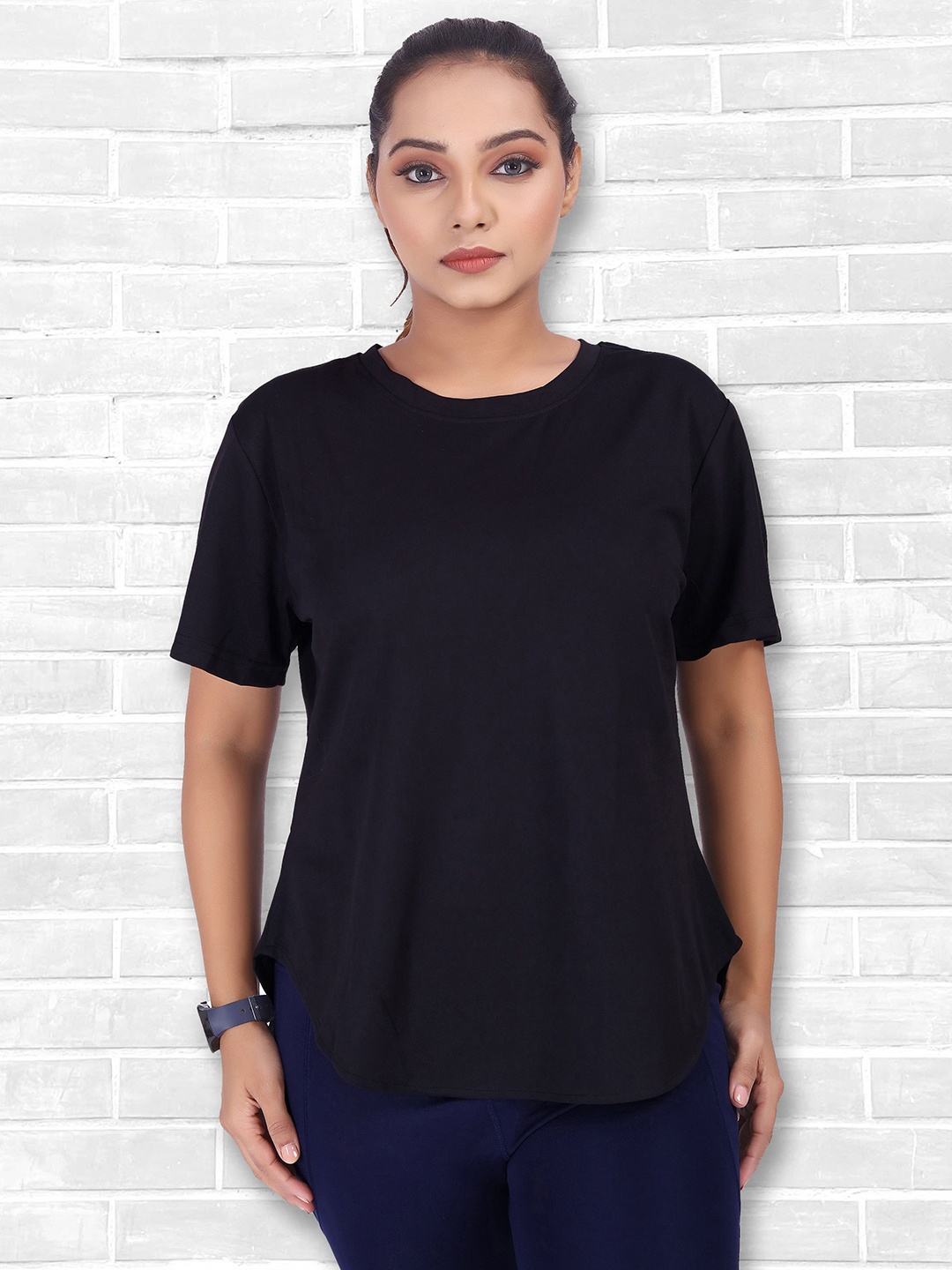 

MYO2 Women Solid Round Neck T-shirt, Black