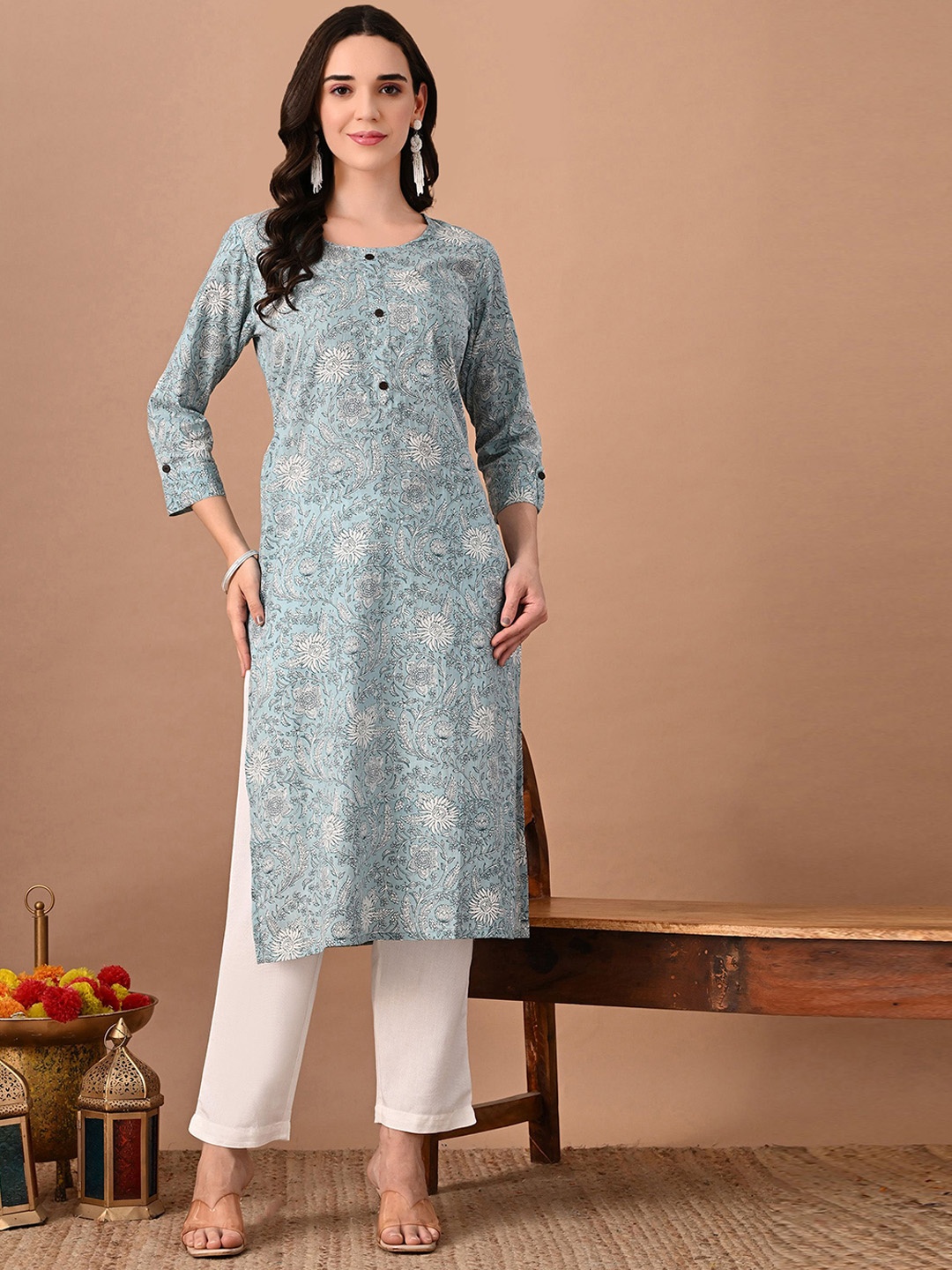 

RAJPUTANA CAMISA Floral Printed Floral Round Neck Cotton Straight Kurta, Blue