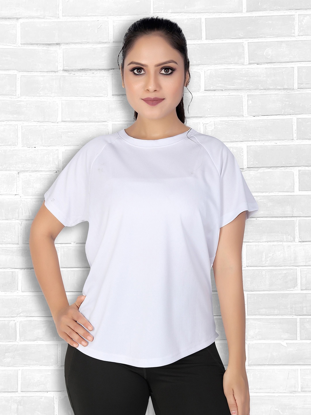 

MYO2 Women Solid Round Neck T-shirt, White