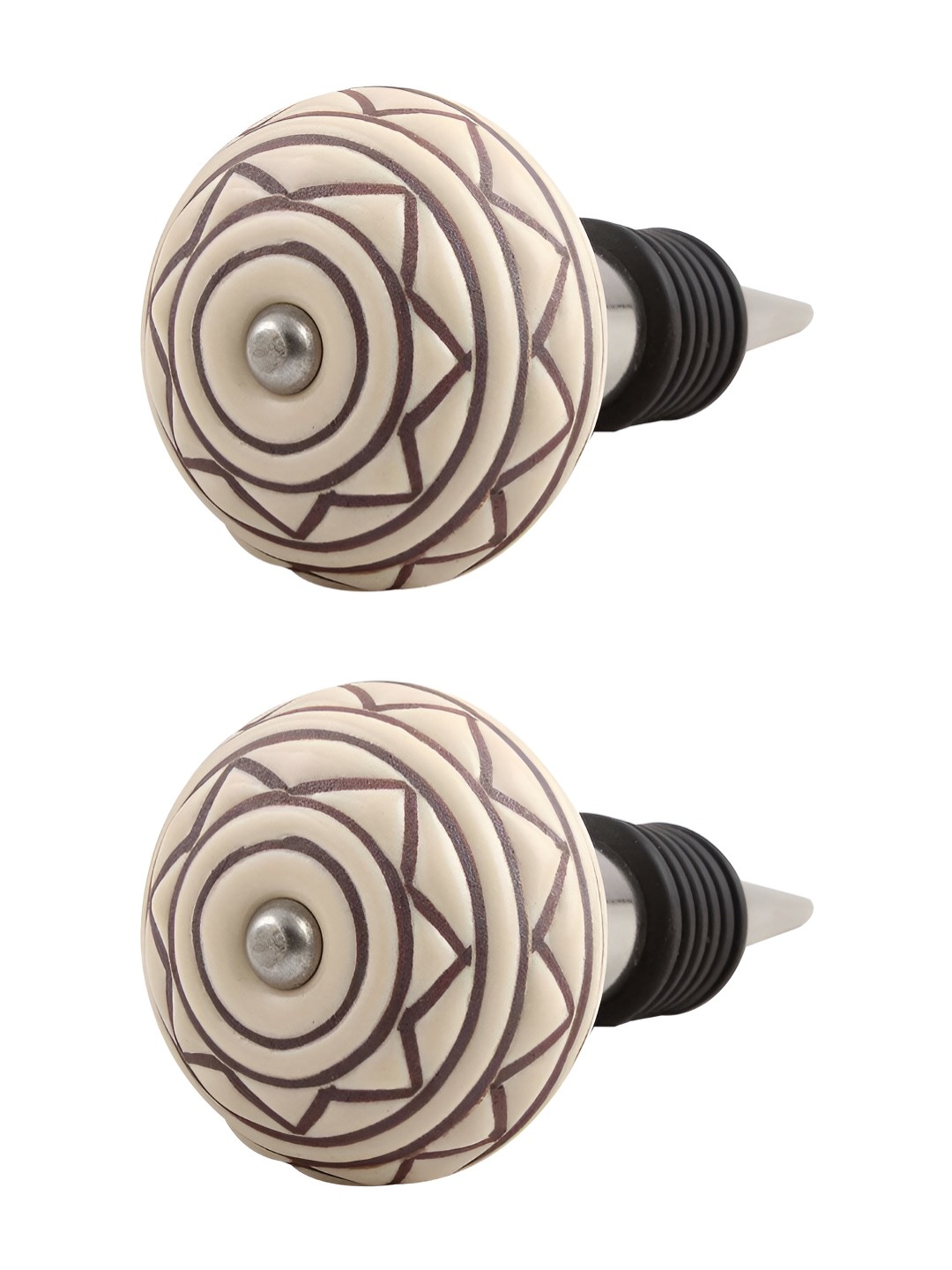 

Indianshelf Cream-Coloured & Brown 2 Pieces Etched Wine Bottle Stoppers