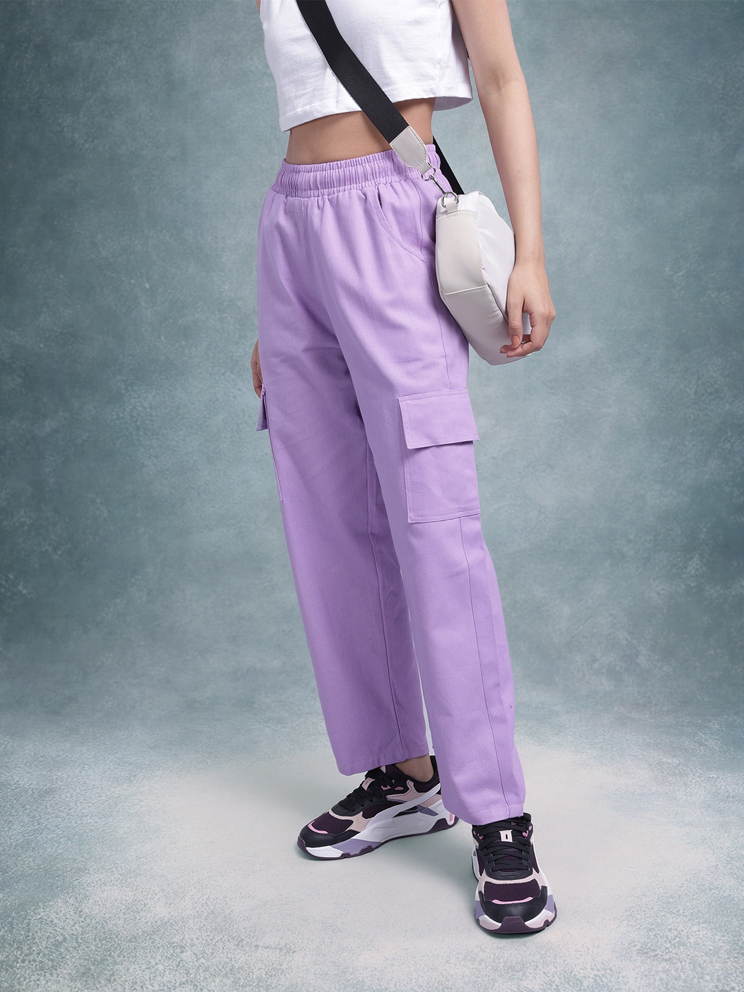 

The Roadster Lifestyle Co. Women Straight Fit High-Rise Easy Wash Cargos Trousers, Lavender