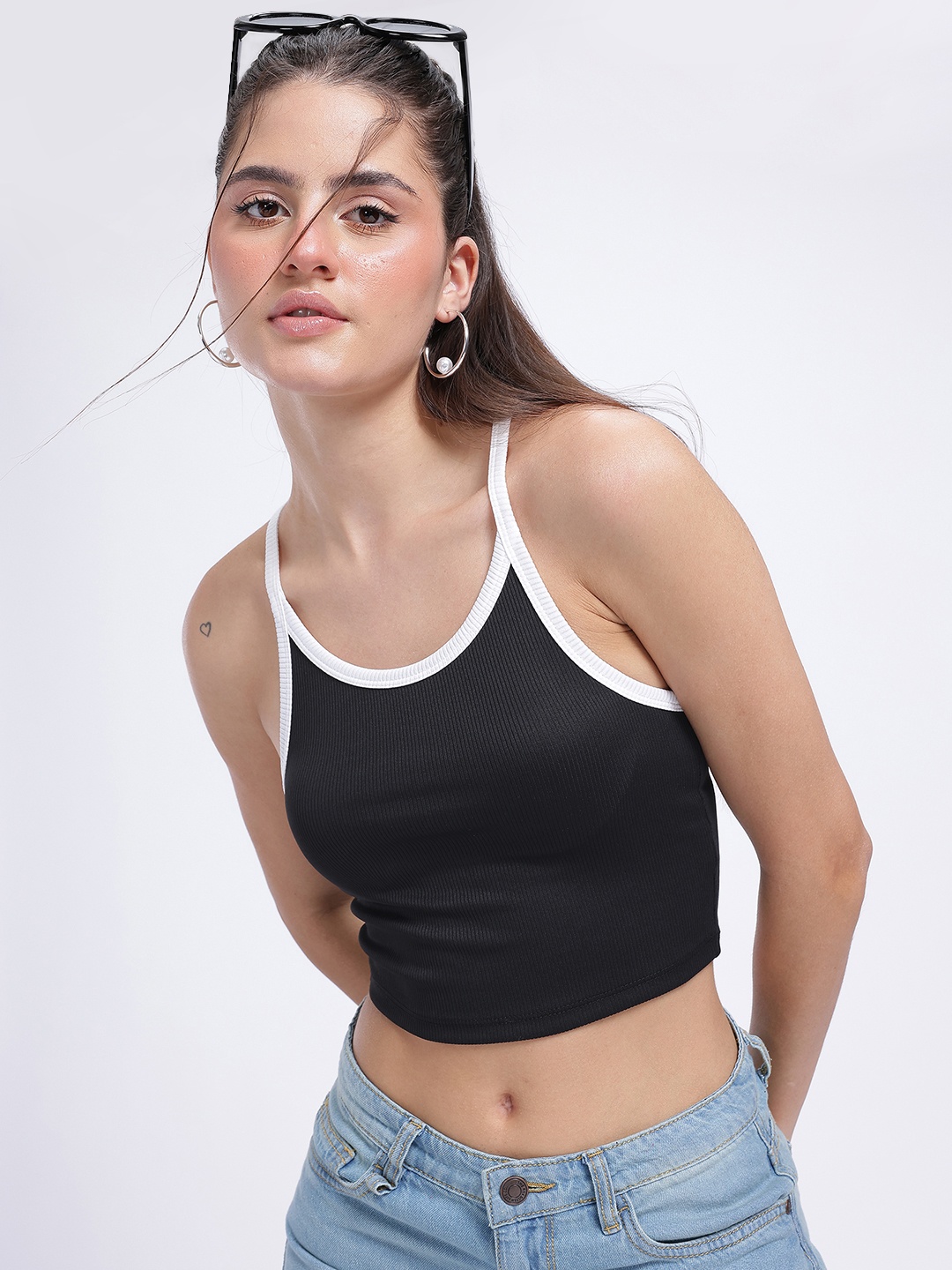 

glitchez Powerful Ribs Shoulder-Straps Fitted Crop Camisole Top, Black
