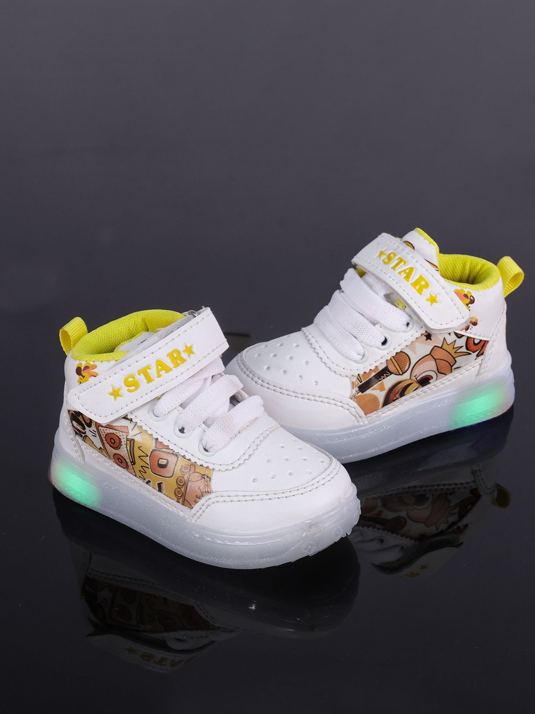 

FEETWELL SHOES Kids LED Printed Sneakers, White