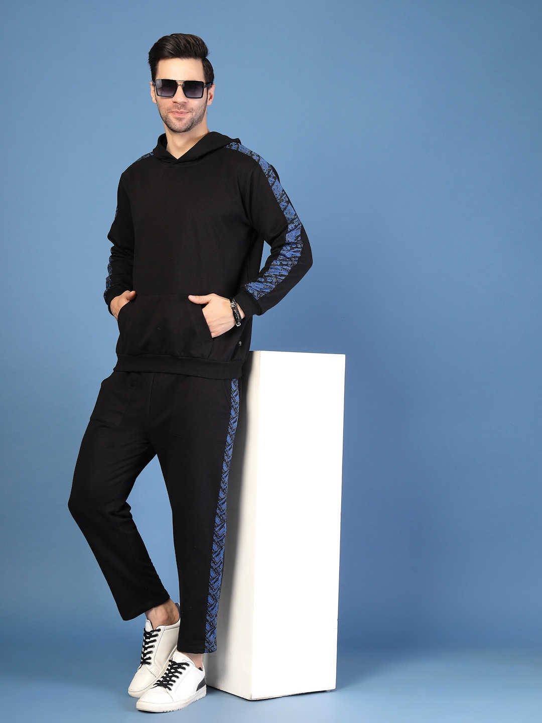 

Rigo Men Navy Fleece Colorblock Oversized Tracksuit, Black