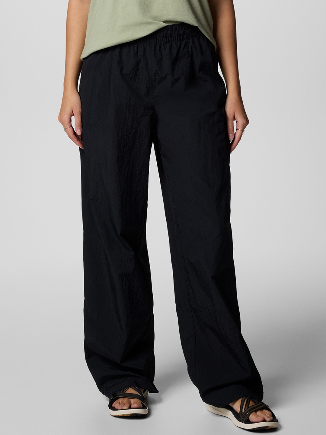 

Columbia Women Omni-Shield Paracutie Vented Pant, Black