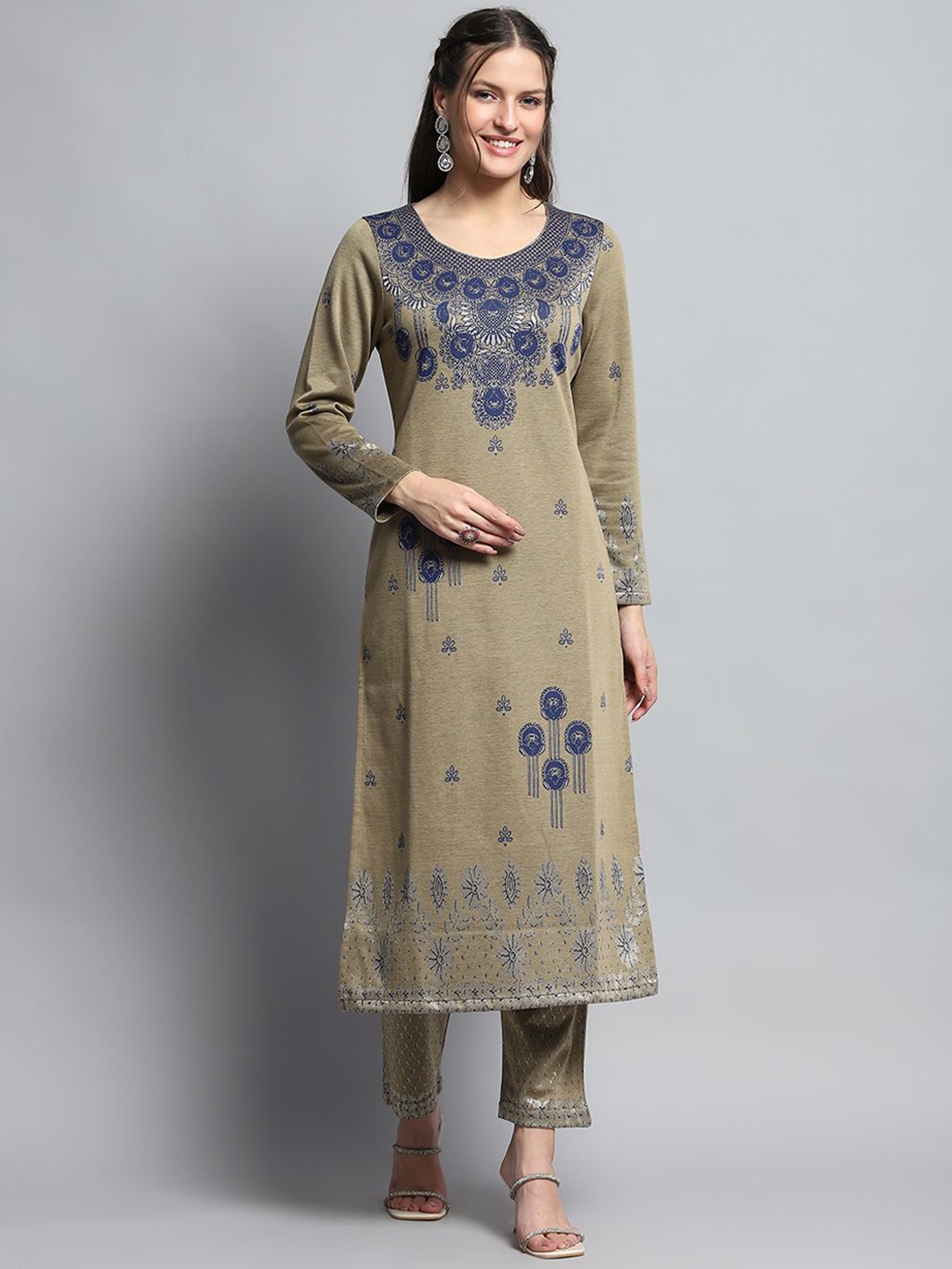

Monte Carlo Ethnic Motifs Woven Design Straight Kurta with Trousers, Beige