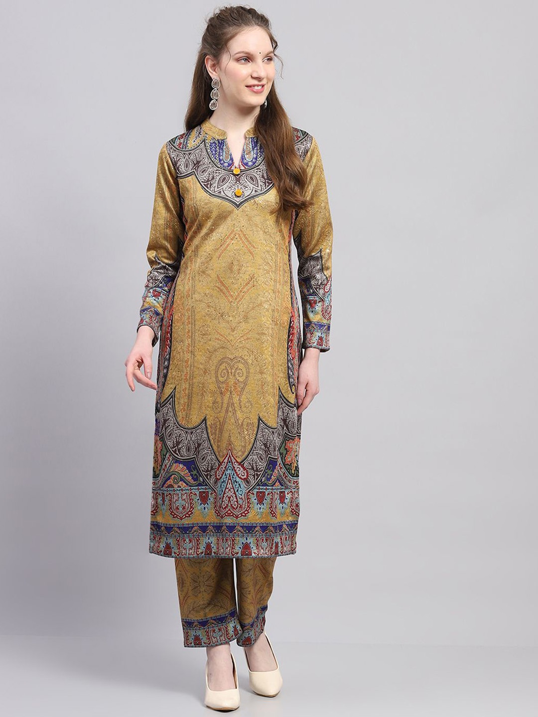 

Monte Carlo Ethnic Motifs Printed Mandarin Collar Straight Kurta with Trousers, Yellow