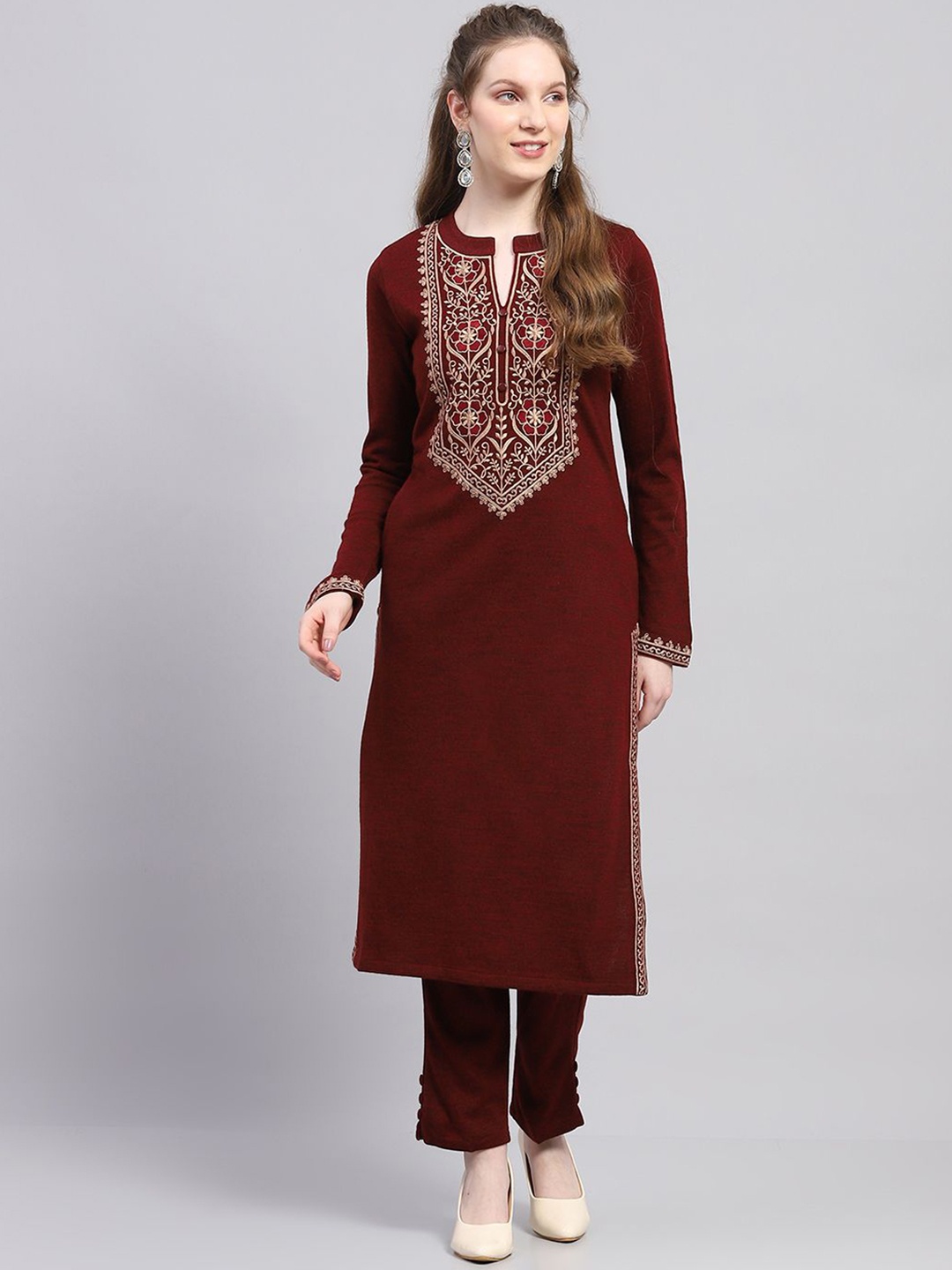 

Monte Carlo Mandarin Collar Floral Embroidered Straight Kurta With Trouser, Maroon