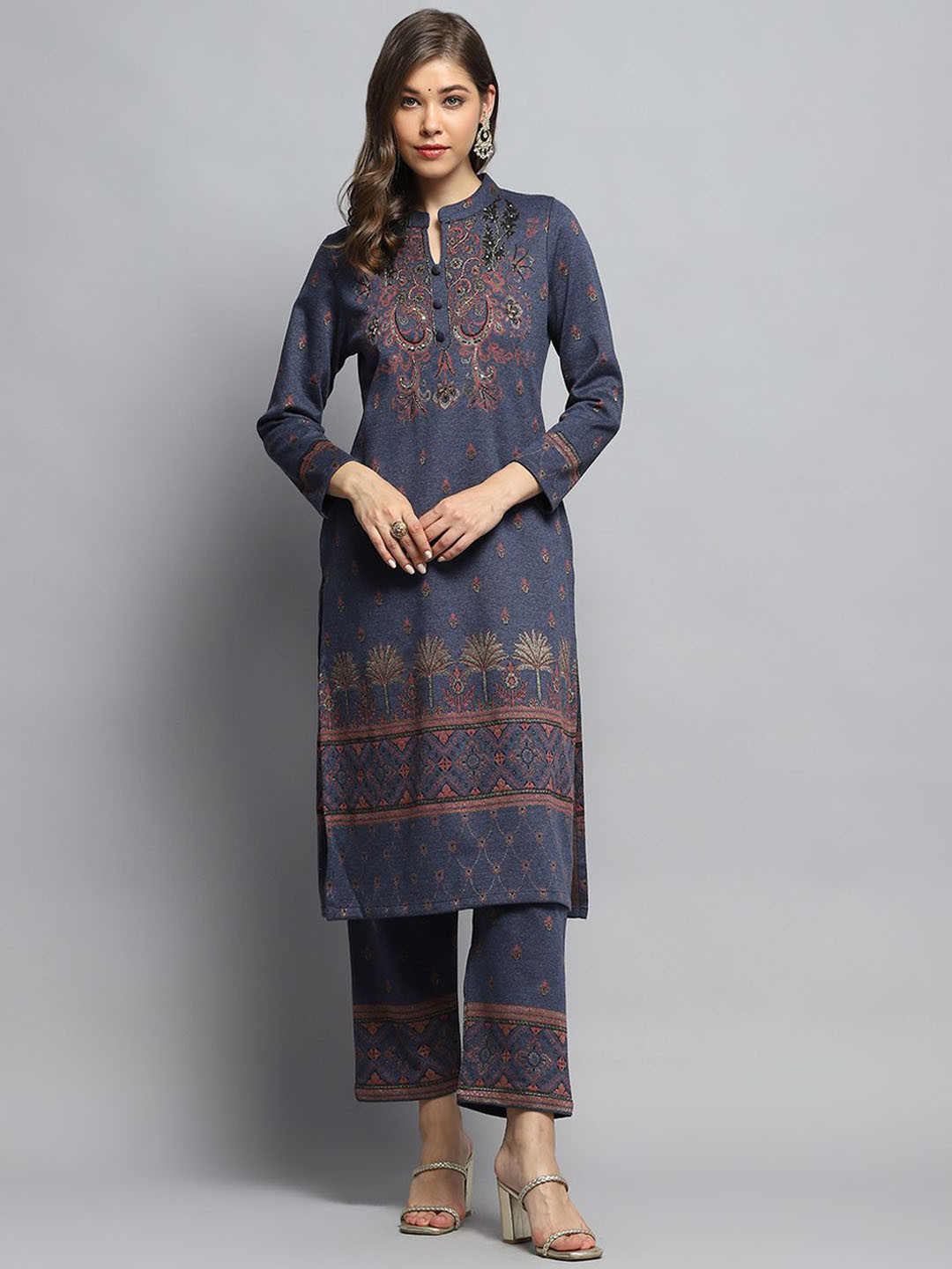 

Monte Carlo Floral Self Design Mandarin Collar Beaded Straight Kurta With Trouser, Navy blue