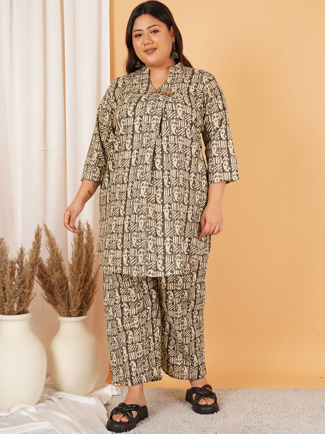 

Indietoga Printed Mandarin Collar Pure Cotton Tunic & Trouser, Brown