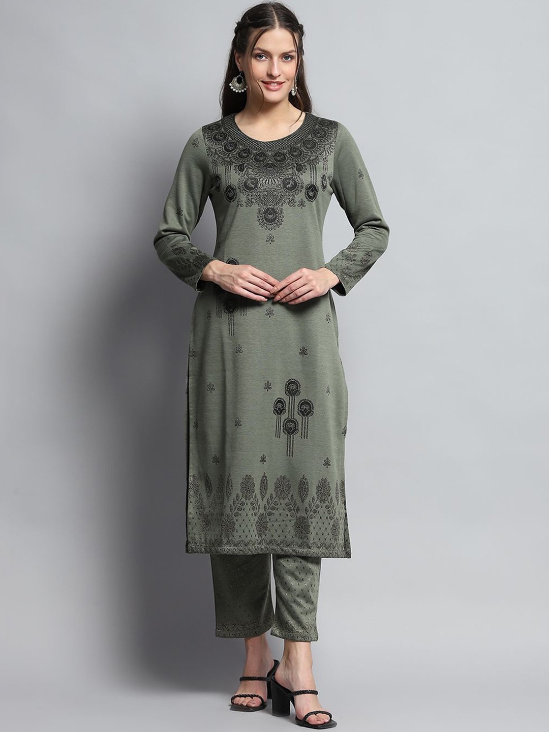 

Monte Carlo Ethnic Motifs Woven Designed Round Neck Straight Kurta With Trousers, Green
