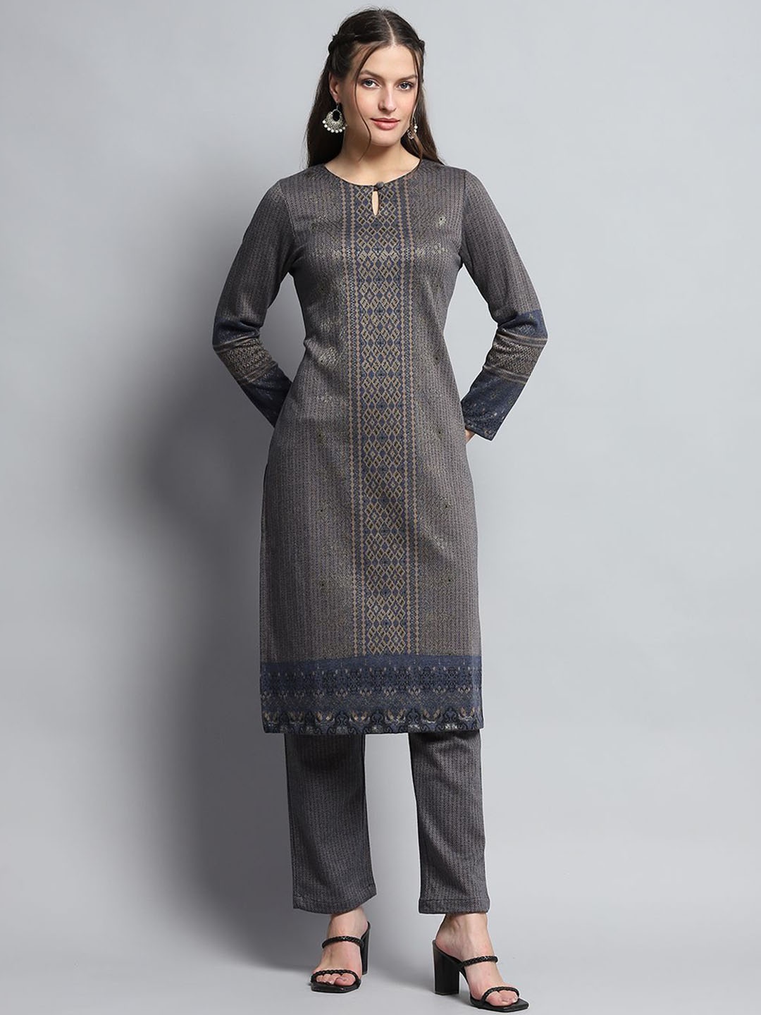 

Monte Carlo Ethnic Motifs Woven Design Keyhole Neck Straight Kurta With Trousers, Grey