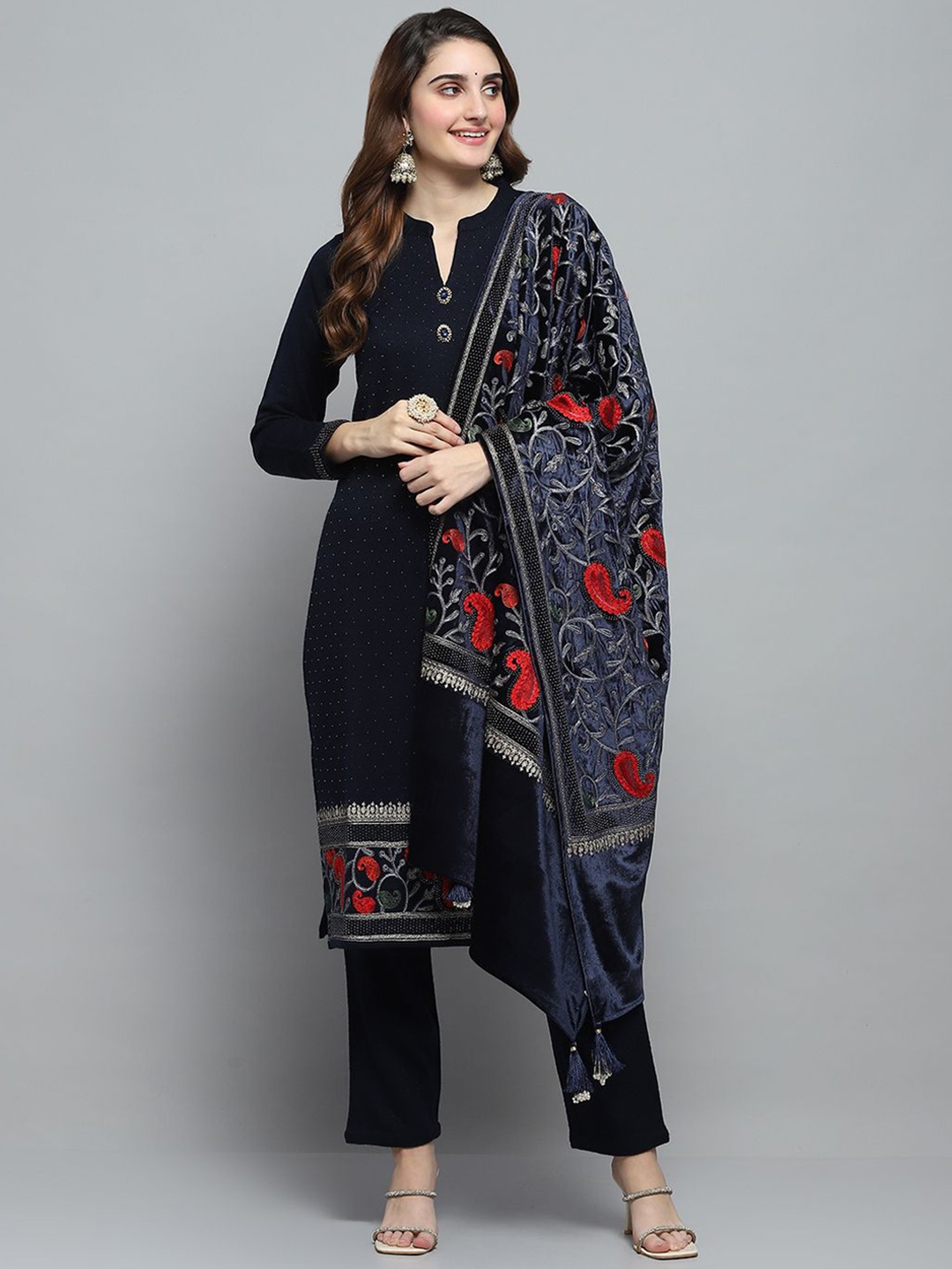 

Monte Carlo Floral Embroidered Thread Work Straight Kurta With Trousers And Dupatta, Navy blue