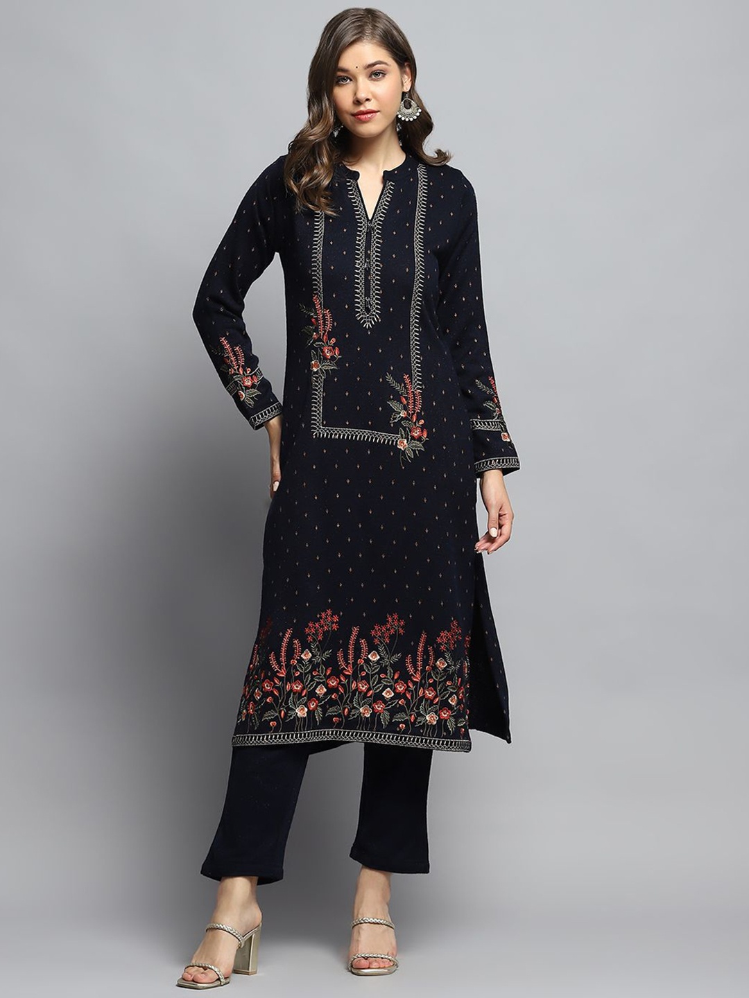 Monte Carlo Floral Embroidered Mandarin Collar Kurta With Trousers, Black