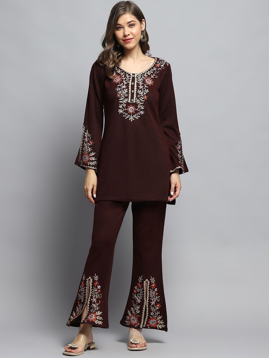 

Monte Carlo Floral Embroidered Round Neck Straight Tunic With Trousers, Maroon