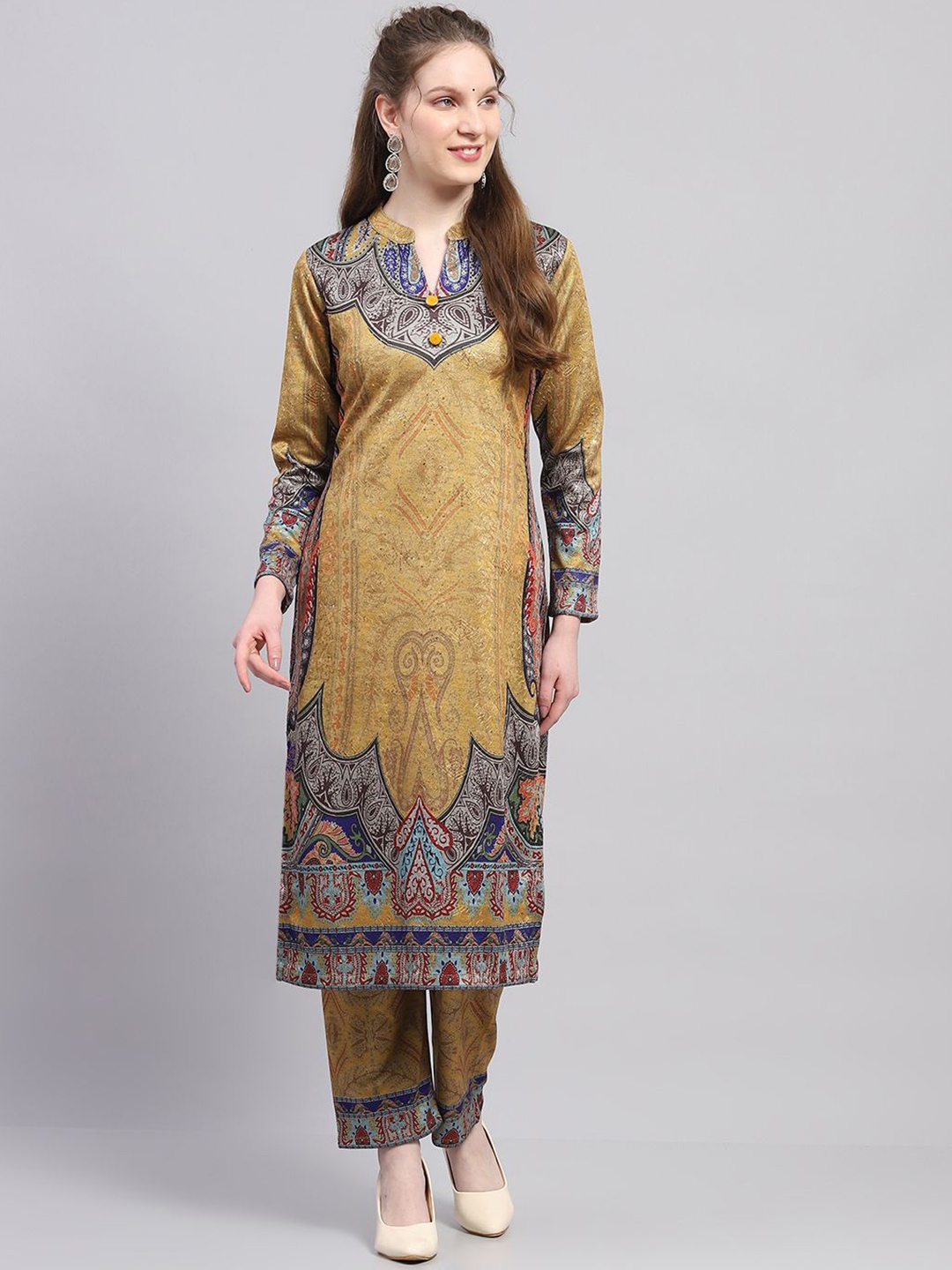 

Monte Carlo Ethnic Motifs Printed Mandarin Collar Straight Kurta With Trouser, Mustard