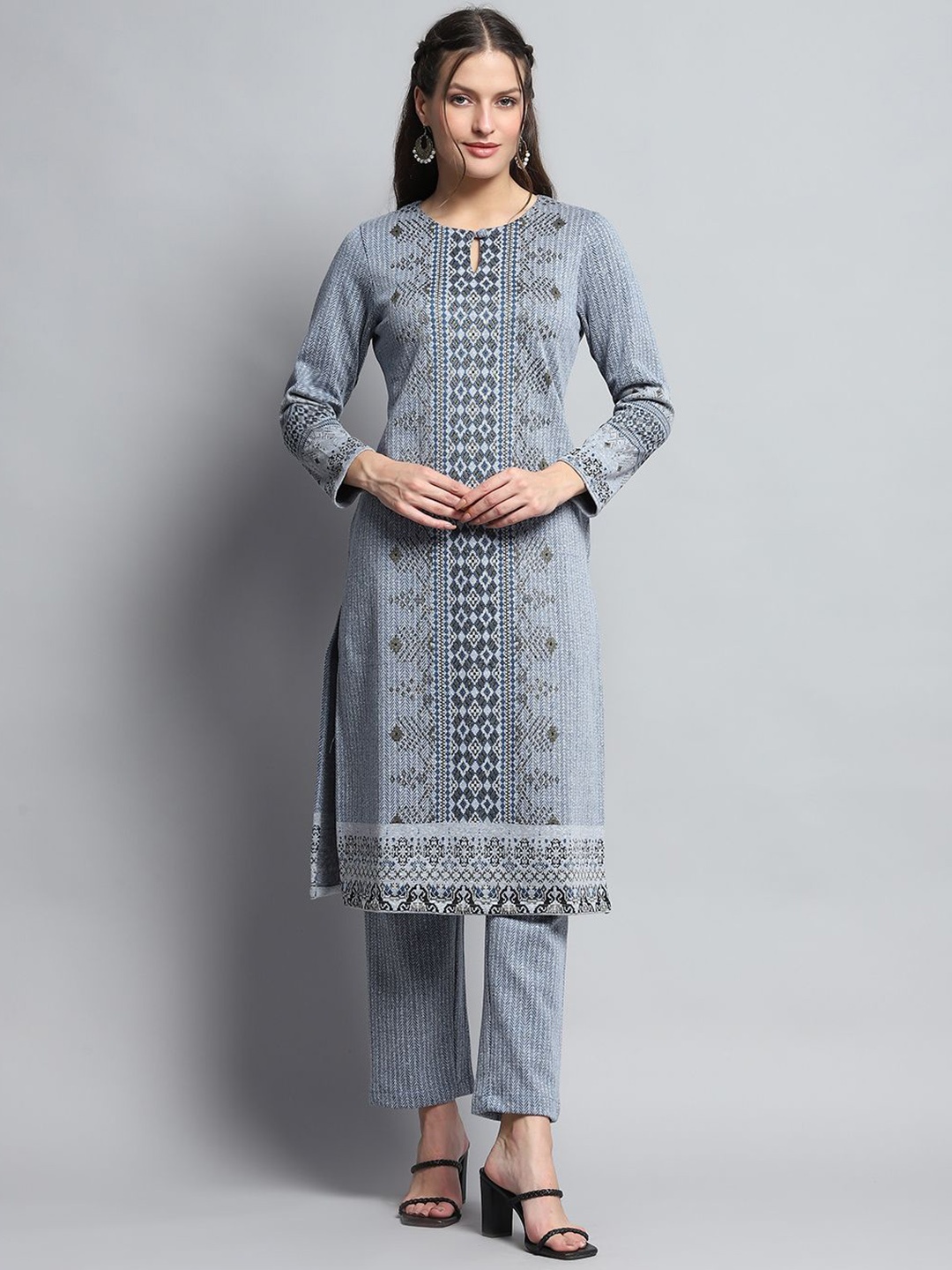 

Monte Carlo Ethnic Motifs Woven Design Keyhole Neck Straight Kurta With Trousers, Grey