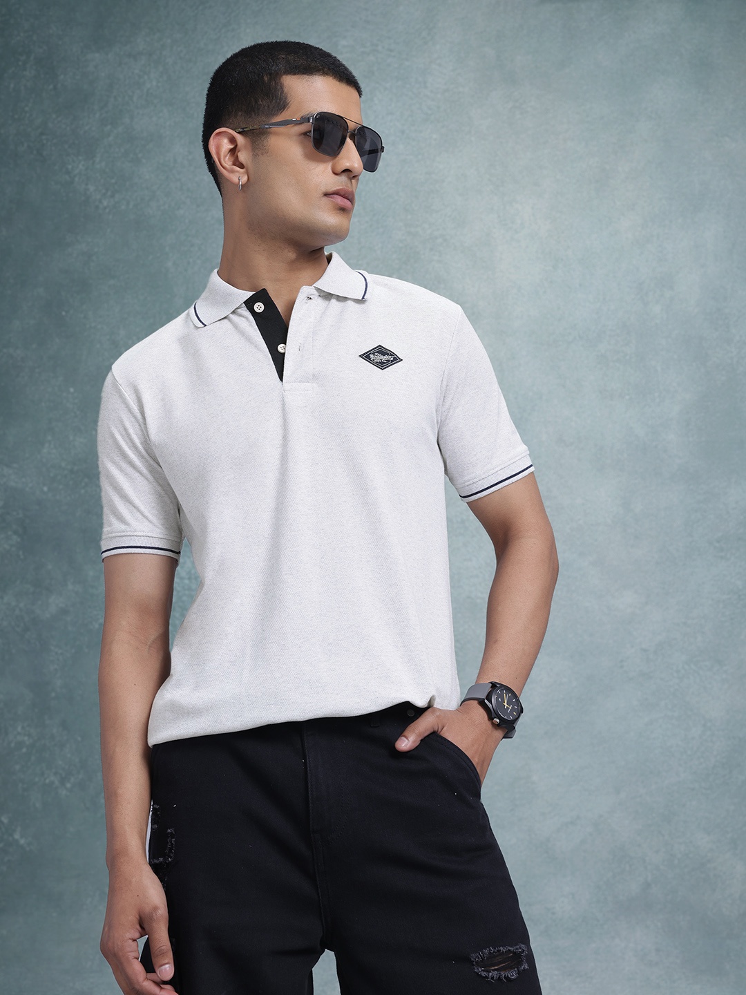 

The Roadster Lifestyle Co. Men Polo Collar Applique T-shirt, White