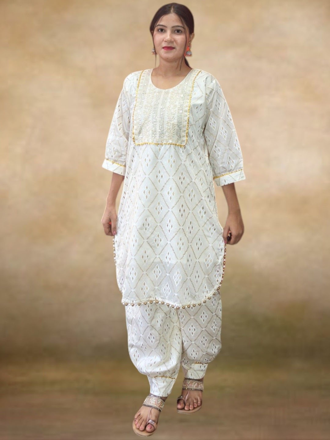 

Ayukti Ethnic Motifs Printed Pure Cotton Straight Kurta With Salwar, White
