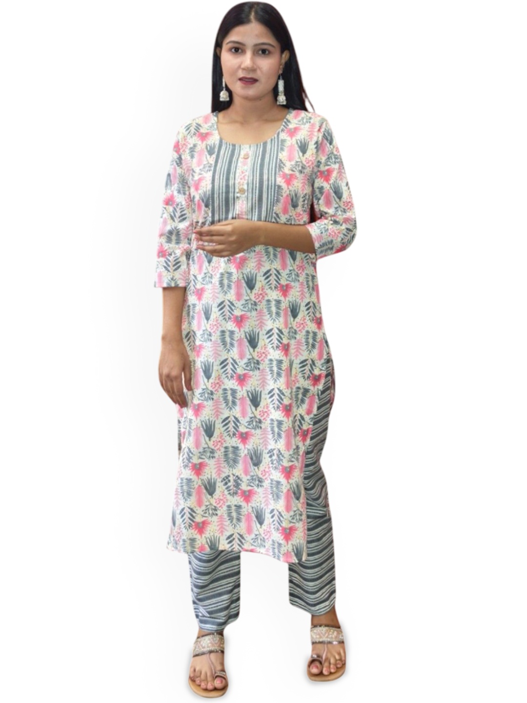 

Ayukti Ethnic Motifs Printed Pure Cotton Straight Kurta With Trousers, Pink