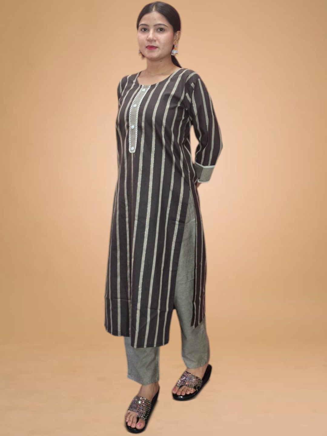 

Ayukti Striped Pure Cotton Straight Kurta With Palazzo, Black