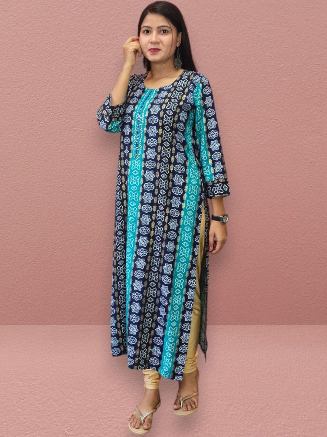 

Ayukti Women Printed Regular Pure Cotton Kurta with Palazzos, Green