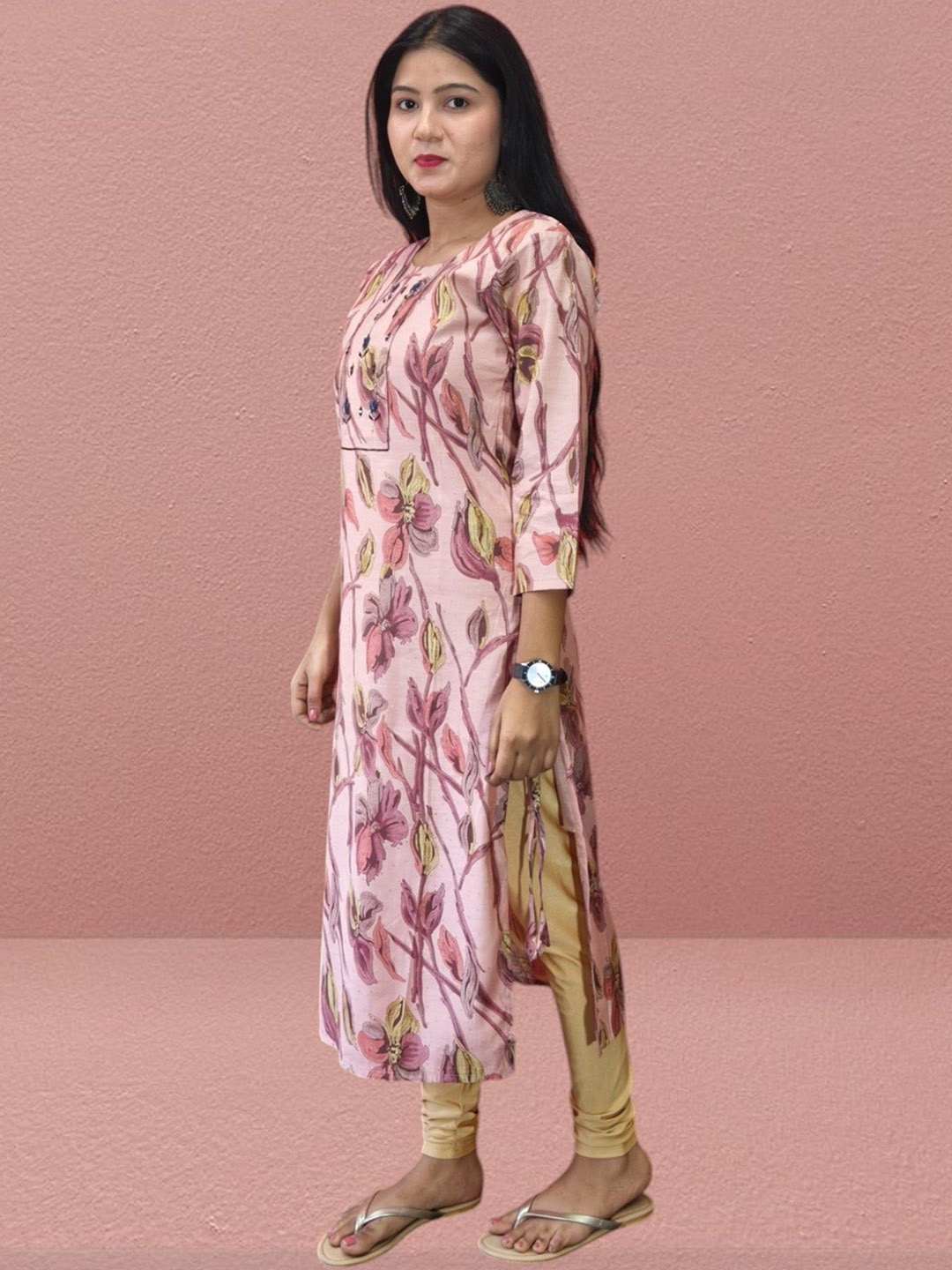 

Ayukti Floral Printed Embroidered Thread Work Straight Kurta, Pink