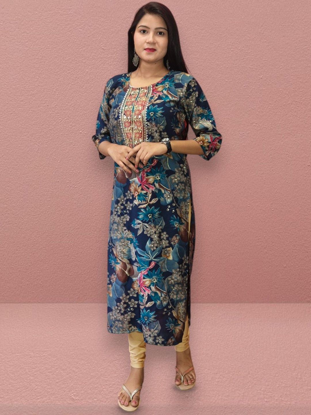

Ayukti Floral Printed Embroidered Yoke Straight Kurta, Blue