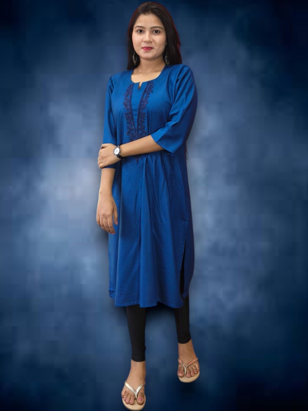 

Ayukti Floral Embroidered Thread Work Straight Kurta, Blue