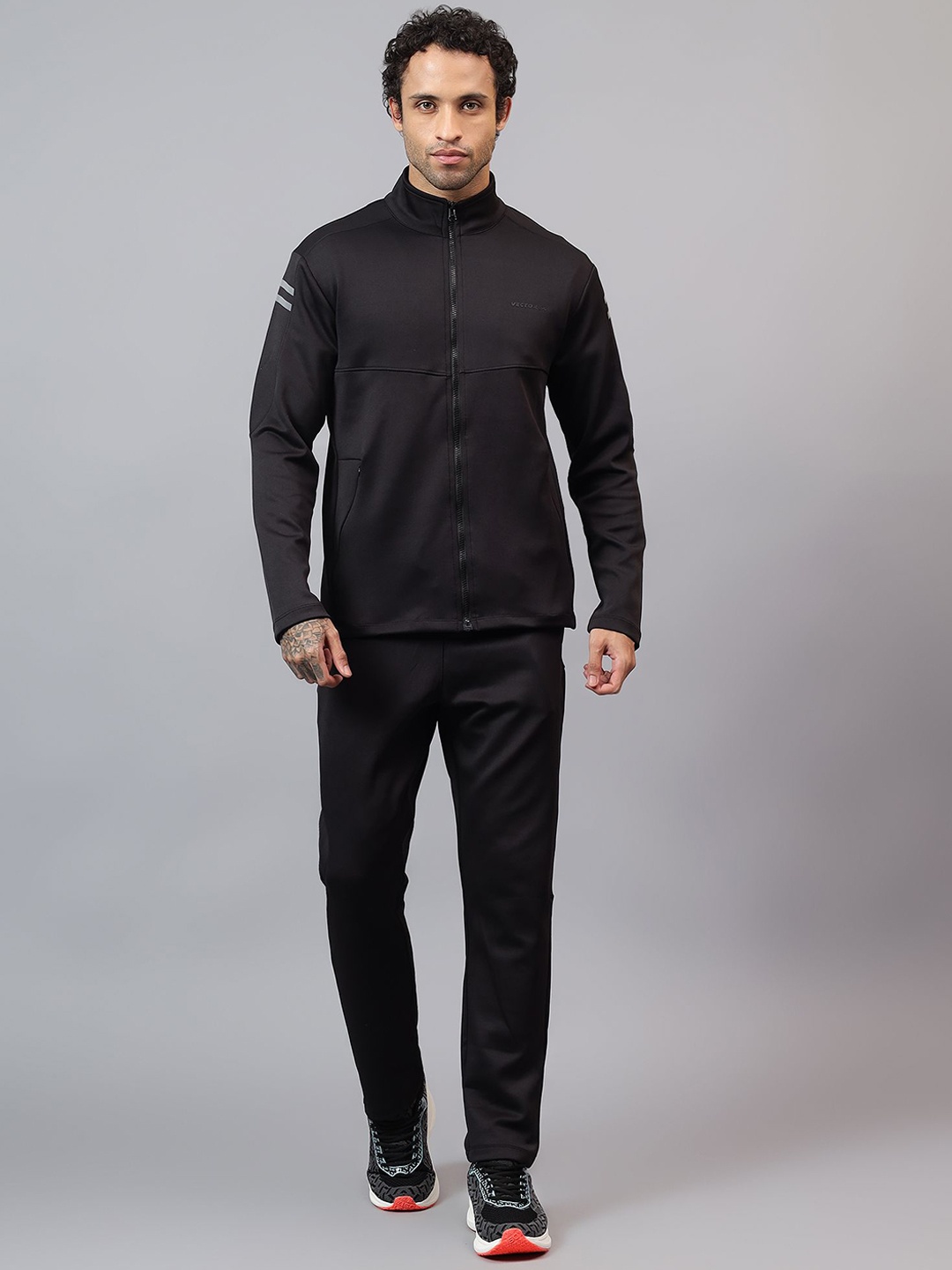 

VECTOR X Men Mock Collar Brand Logo Printed Tracksuit, Black