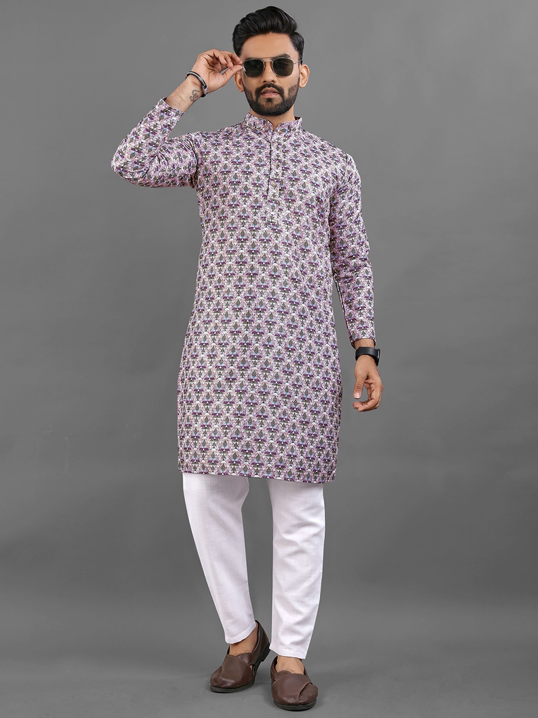 

CHARLOTTE GRACIOUS Geometric Printed Mandarin Collar Kurta, Purple