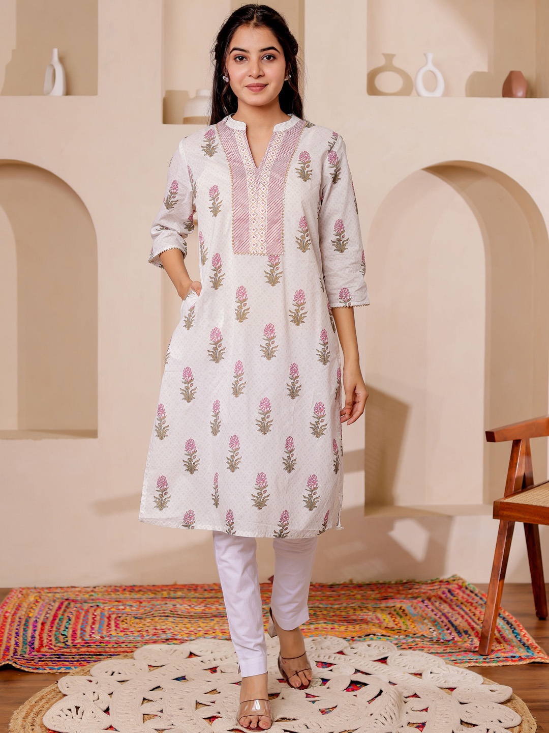 VASVI Floral Printed Mandarin Collar Cotton Straight Kurta, White