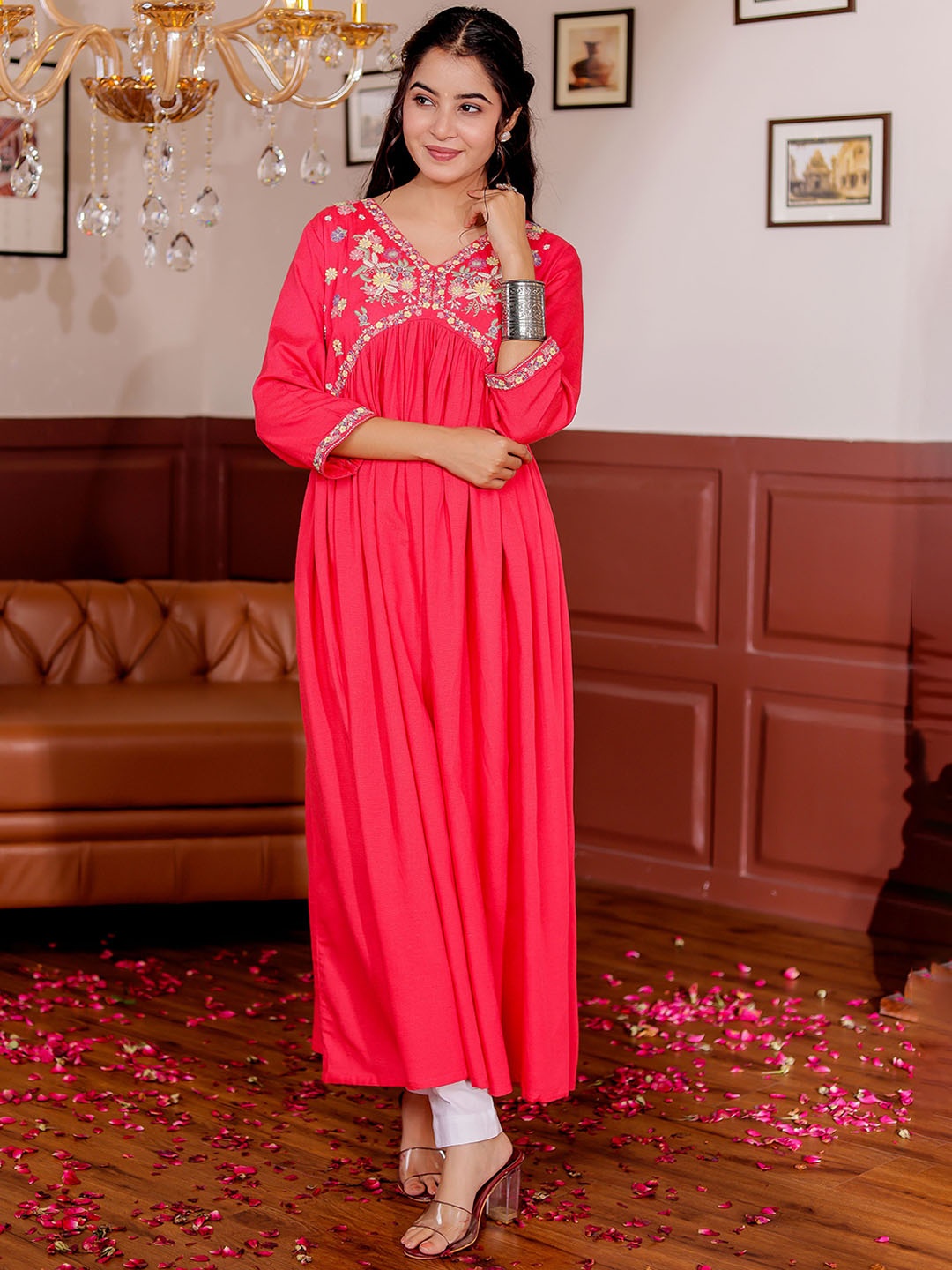 

VASVI Floral Embroidered V-Neck Empire Anarkali Kurta, Pink