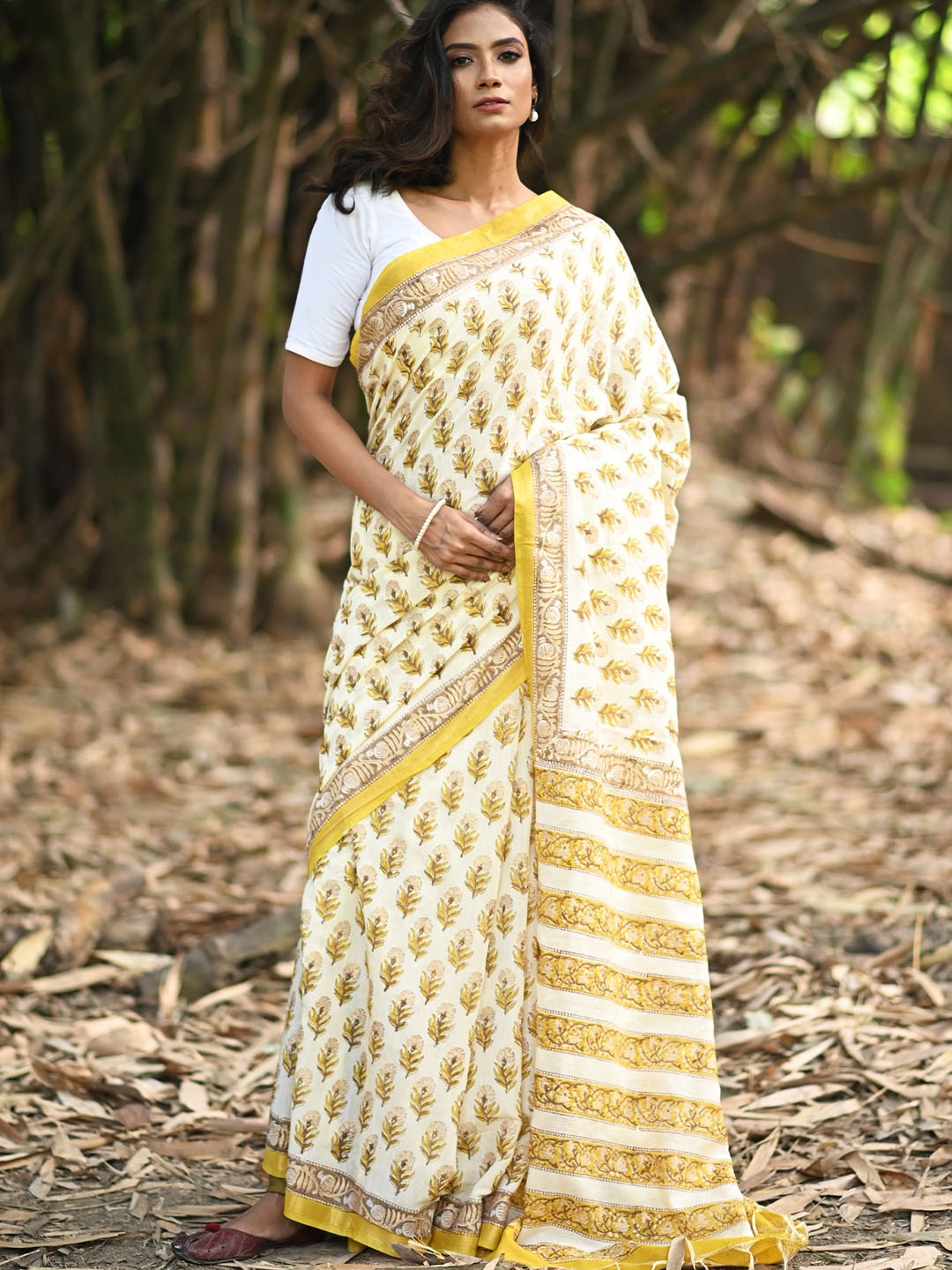 

Unnati Silks Ethnic Motifs Handloom Block Print Saree, Cream