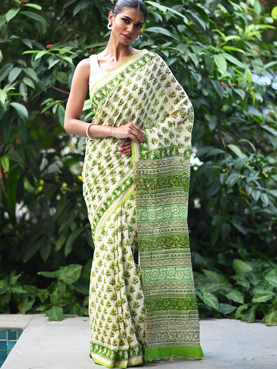 

Unnati Silks Ethnic Motifs Handloom Block Printed Saree, Cream