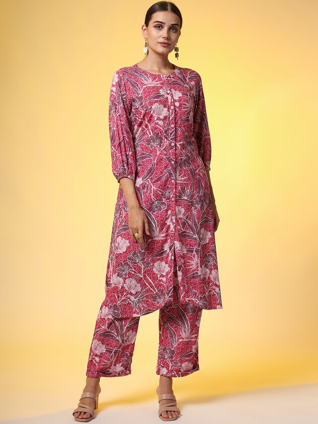 

SUFIZA LIFESTYLE Printed Round Neck Tunic With Trouser, Pink