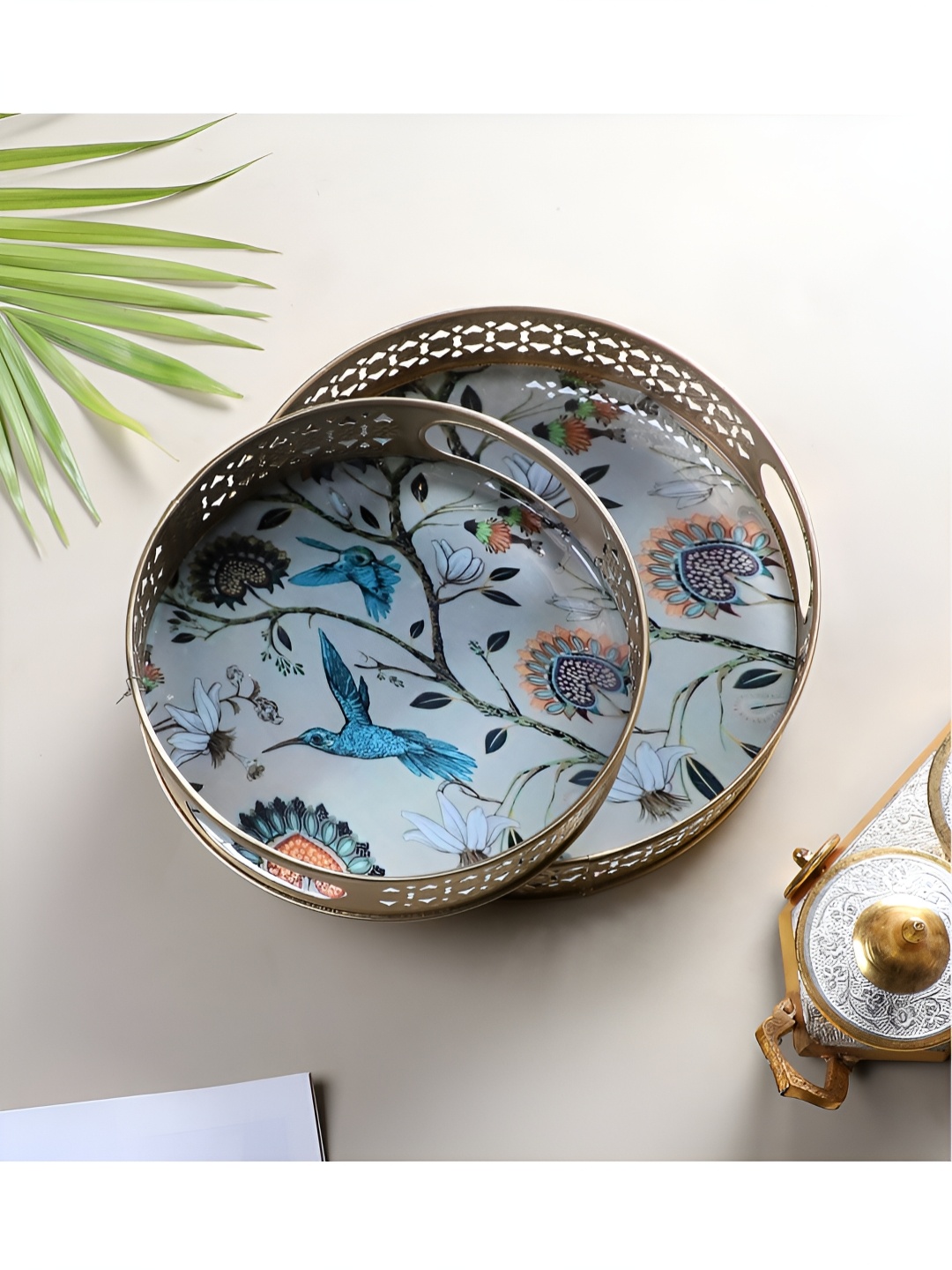 

Two Moustaches Blue & White 2 Pieces Printed Sparrows on Tree Design Metal Serving Trays