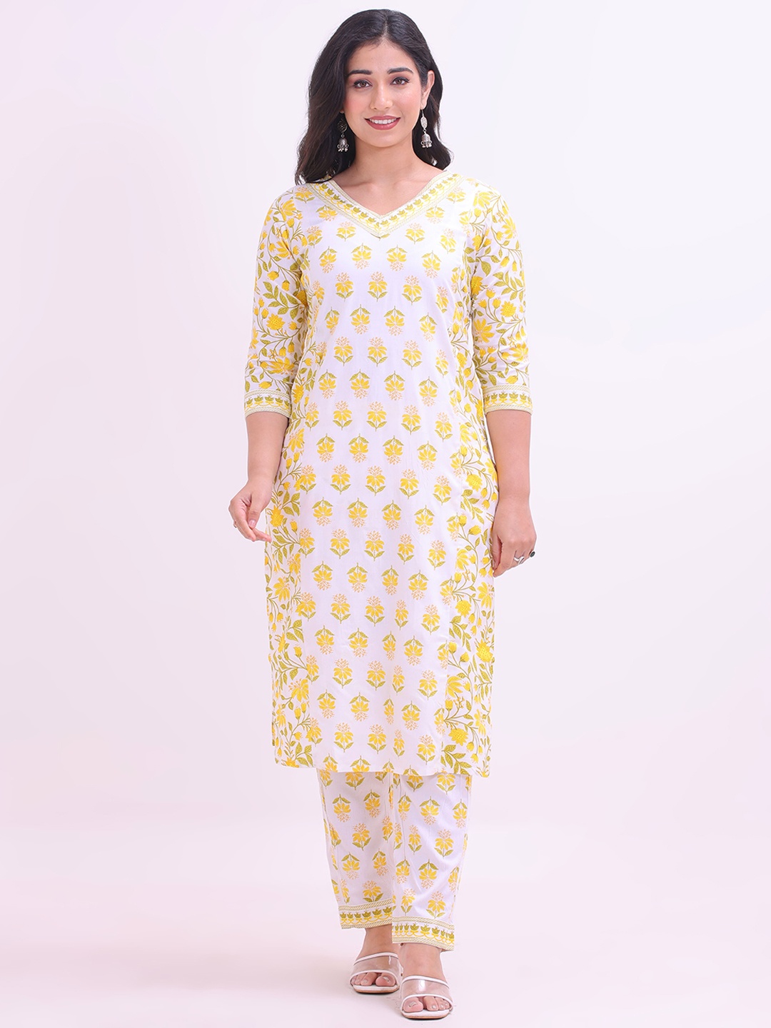 

Smartyhub Floral Printed Pure Cotton V-Neck Straight Kurta With Trousers, Yellow