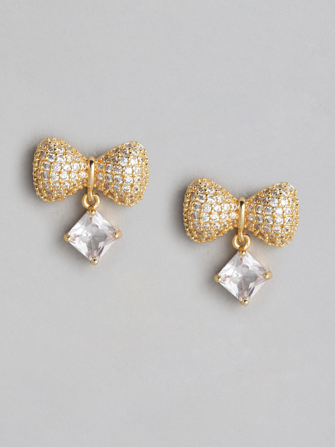 

DressBerry Contemporary Studs Earrings, Gold