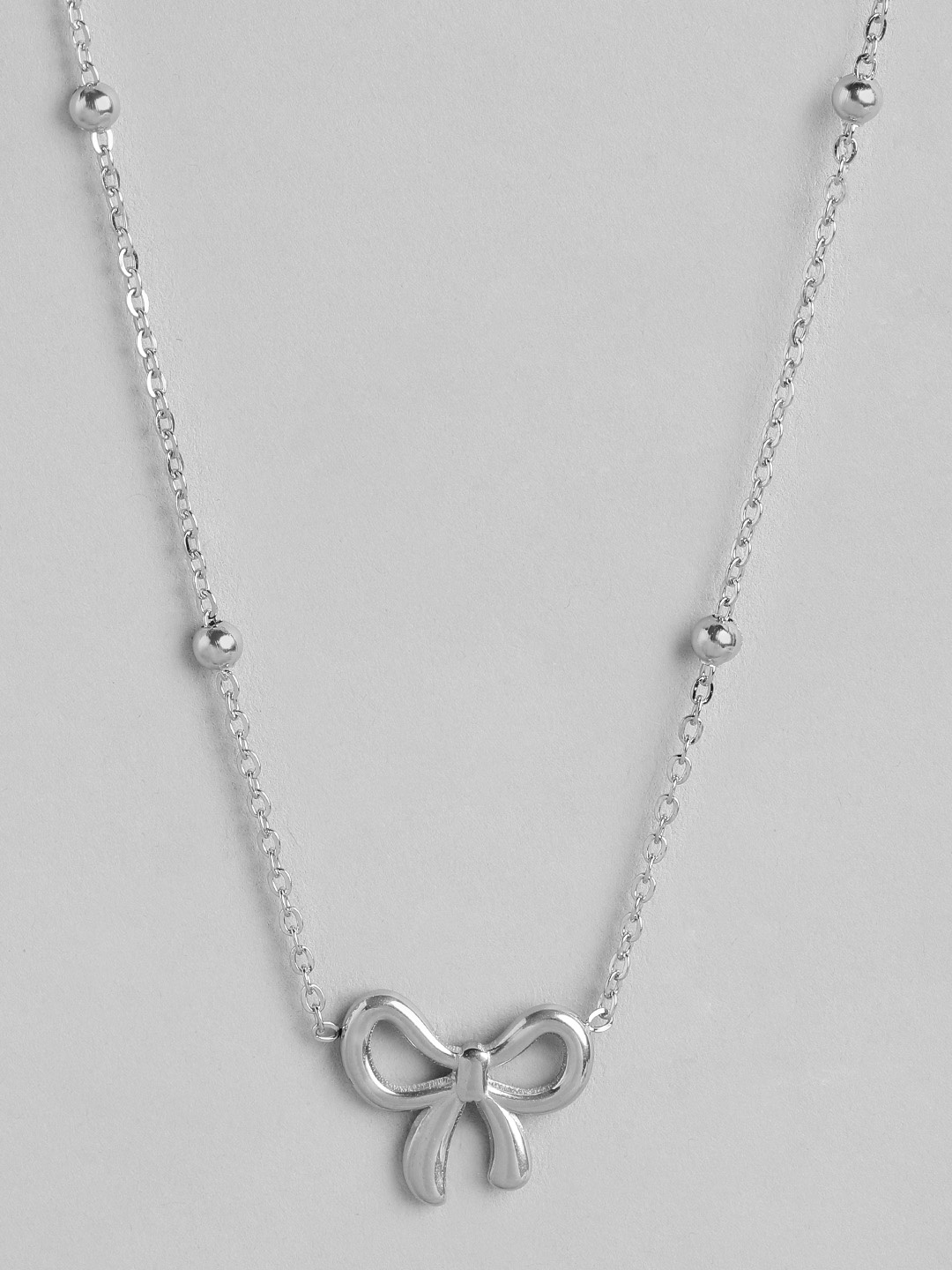 

DressBerry Bow-Shaped Necklace, Silver